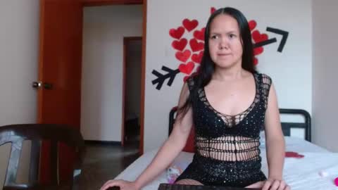 Snapshot of marilynbeautifullyhairy chatting on February 10, 1:01 pm marilyn online show from February 10, 1:01 pm