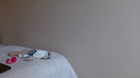 Snapshot of marilynbeautifullyhairy chatting on February 11, 9:56 pm marilyn online show from February 11, 9:56 pm