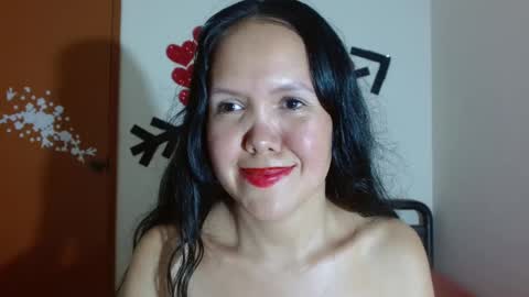 Snapshot of marilynbeautifullyhairy chatting on March 12, 12:53 am marilyn online show from March 12, 12:53 am
