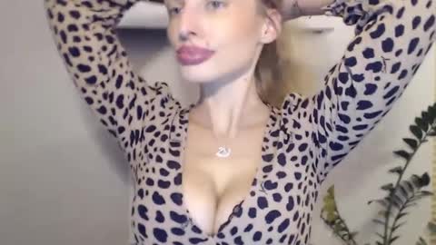 MarilynDevilish online show from January 30, 7:15 pm