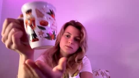 Esma online show from December 2, 12:54 pm