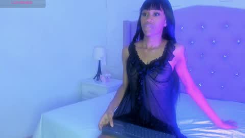 marilynscottt online show from February 11, 11:37 am