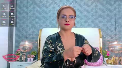 Marilyn Vega online show from January 11, 2:44 pm