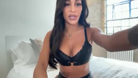 marinamayx online show from September 21, 12:07 pm