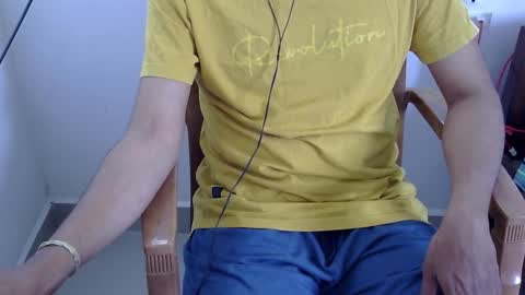 Snapshot of marinavine chatting on February 22, 4:35 am The SHY UncutBoy online show from February 22, 4:35 am