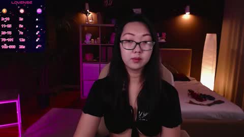 Snapshot of marine_vact chatting on November 3, 2:07 pm Marine online show from November 3, 2:07 pm