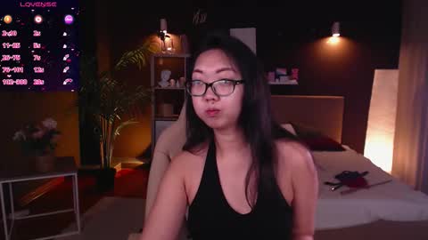 Snapshot of marine_vact chatting on November 7, 2:06 pm Marine online show from November 7, 2:06 pm