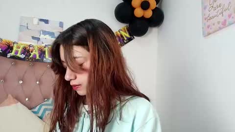 marinette online show from October 16, 12:39 pm