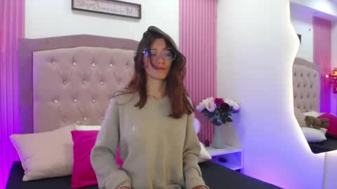 marinette online show from March 12, 8:48 pm