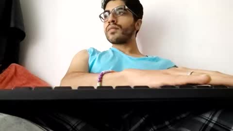 Snapshot of mario_saens chatting on February 16, 7:16 pm mario_saens online show from February 16, 7:16 pm