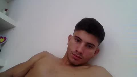 Snapshot of mariobrosss517470 chatting on December 7, 1:29 pm mariobrosss517470 online show from December 7, 1:29 pm