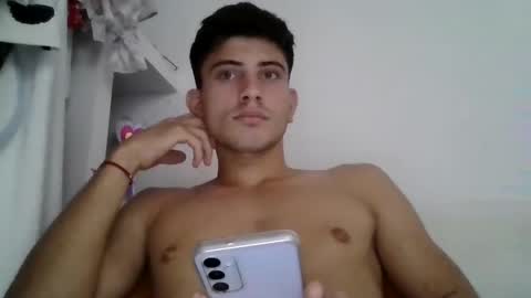 Snapshot of mariobrosss517470 chatting on December 15, 10:04 pm mariobrosss517470 online show from December 15, 10:04 pm