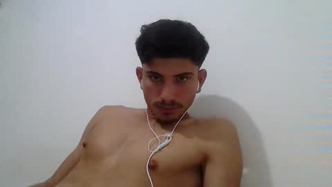 Snapshot of mariobrosss517470 chatting on January 26, 10:46 pm mariobrosss517470 online show from January 26, 10:46 pm