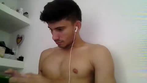 Snapshot of mariobrosss517470 chatting on February 11, 5:29 pm mariobrosss517470 online show from February 11, 5:29 pm