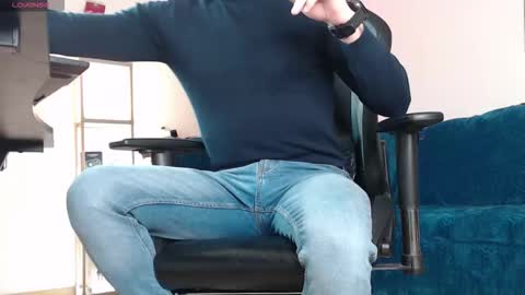 Snapshot of marioslim chatting on February 24, 10:24 am marioslim online show from February 24, 10:24 am