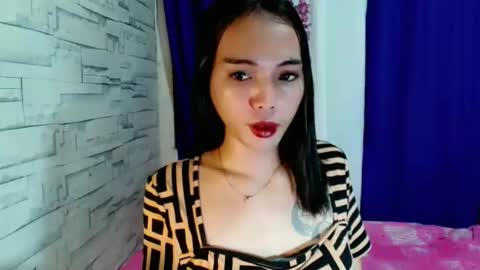 Snapshot of marishkafoxx chatting on May 15, 9:27 am marishka online show from May 15, 9:27 am