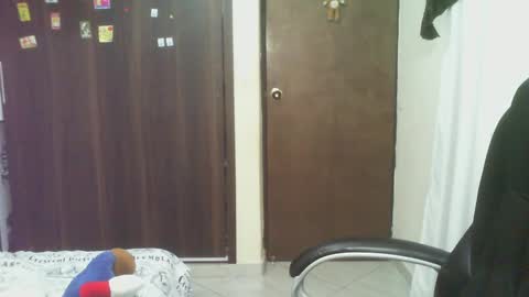 Snapshot of maritsa_millerr chatting on December 7, 2:02 pm maritsa online show from December 7, 2:02 pm