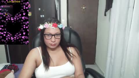Snapshot of maritsa_millerr chatting on December 16, 11:22 am maritsa online show from December 16, 11:22 am