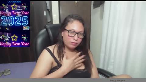 Snapshot of maritsa_millerr chatting on January 6, 2:14 pm maritsa online show from January 6, 2:14 pm