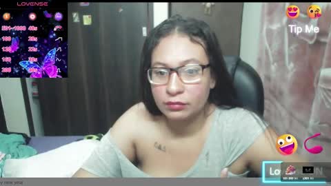 Snapshot of maritsa_millerr chatting on March 7, 9:51 am maritsa online show from March 7, 9:51 am