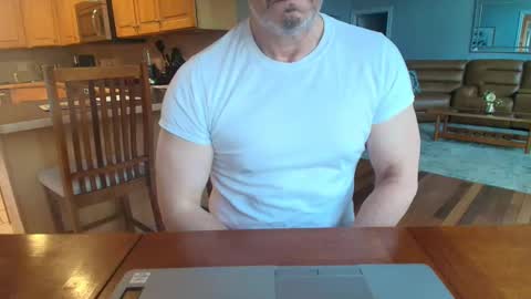 Mark online show from March 9, 1:04 pm