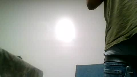 Snapshot of mark7062012 chatting on July 29, 2:21 am mark7062012 online show from July 29, 2:21 am