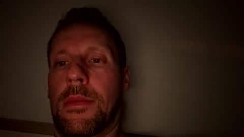 Snapshot of mark__39 chatting on February 12, 11:33 pm Mark online show from February 12, 11:33 pm