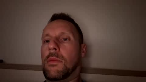 Snapshot of mark__39 chatting on February 25, 4:49 pm Mark online show from February 25, 4:49 pm