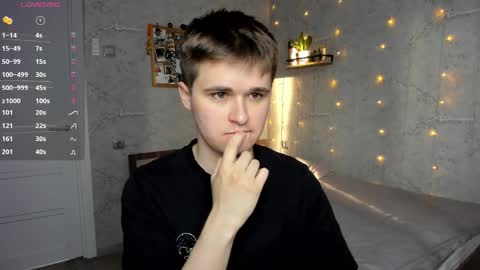 Mark online show from May 12, 3:03 am