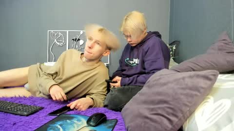 mark_brain online show from April 5, 12:13 pm