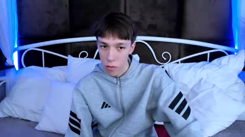 Mark online show from November 23, 10:48 am