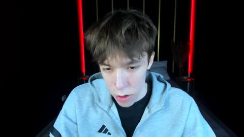 Mark online show from May 31, 9:38 am