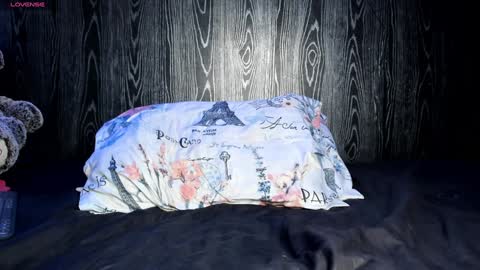 Snapshot of mark_buffet02 chatting on January 28, 5:24 pm Mark Buffet online show from January 28, 5:24 pm