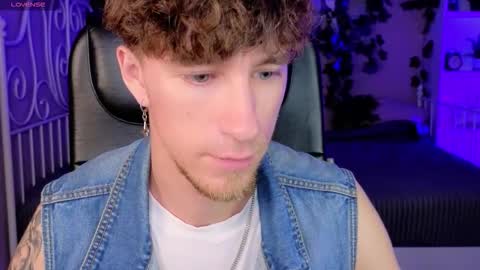 Snapshot of mark_caron chatting on October 9, 8:51 pm mark_caron online show from October 9, 8:51 pm