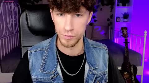 Snapshot of mark_caron chatting on October 11, 8:18 pm mark_caron online show from October 11, 8:18 pm