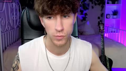 Snapshot of mark_caron chatting on October 16, 8:32 pm mark_caron online show from October 16, 8:32 pm