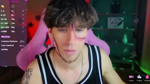 Snapshot of mark_caron chatting on October 31, 8:32 pm mark_caron online show from October 31, 8:32 pm