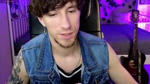 Snapshot of mark_caron chatting on November 5, 8:42 pm mark_caron online show from November 5, 8:42 pm