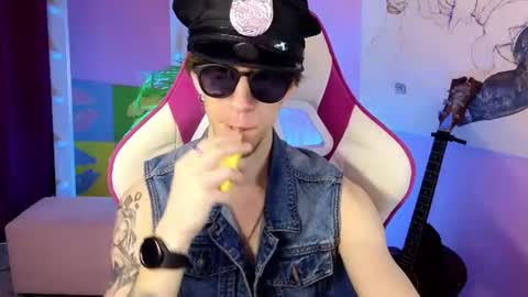 mark_caron online show from July 12, 8:22 pm