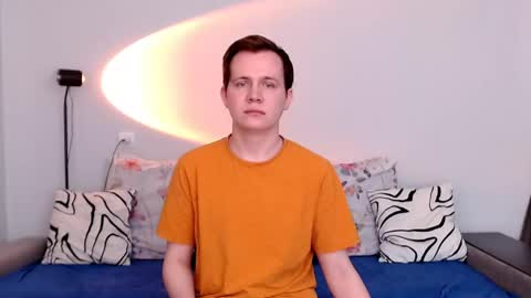 Mark online show from May 8, 2:28 am