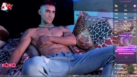 Snapshot of mark_kamper chatting on December 15, 11:42 pm mark kamper online show from December 15, 11:42 pm