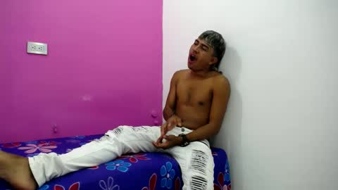 mark_latin18 online show from February 6, 12:48 pm