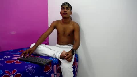 mark_latin18 online show from February 7, 12:50 pm