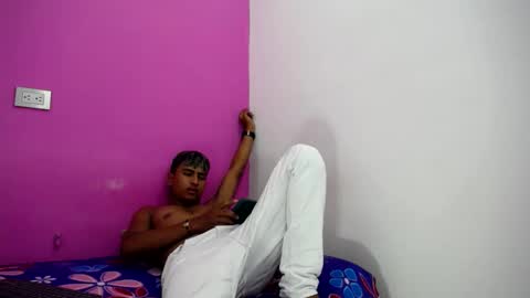 mark_latin18 online show from February 7, 7:06 pm