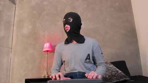 mark_mistery_ online show from March 12, 11:27 am