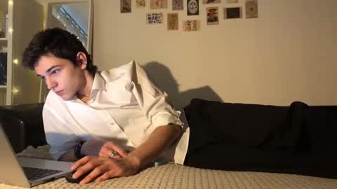 Snapshot of mark_romal chatting on October 19, 11:11 am Mark online show from October 19, 11:11 am