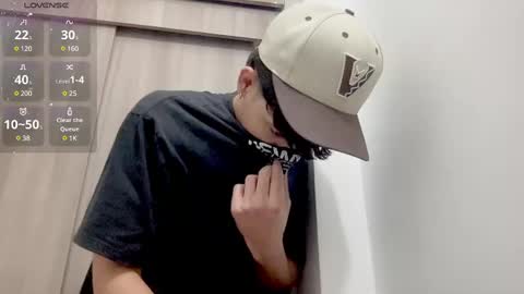 Snapshot of mark_rut chatting on February 15, 1:10 am MODEL Mark Rut online show from February 15, 1:10 am