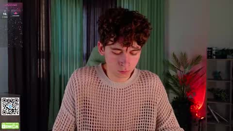 Snapshot of mark_safr chatting on October 22, 10:26 am Mark online show from October 22, 10:26 am