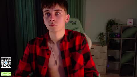 Snapshot of mark_safr chatting on November 12, 2:34 am Mark online show from November 12, 2:34 am