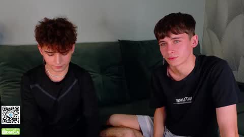 Snapshot of mark_safr chatting on November 25, 1:55 pm Mark online show from November 25, 1:55 pm